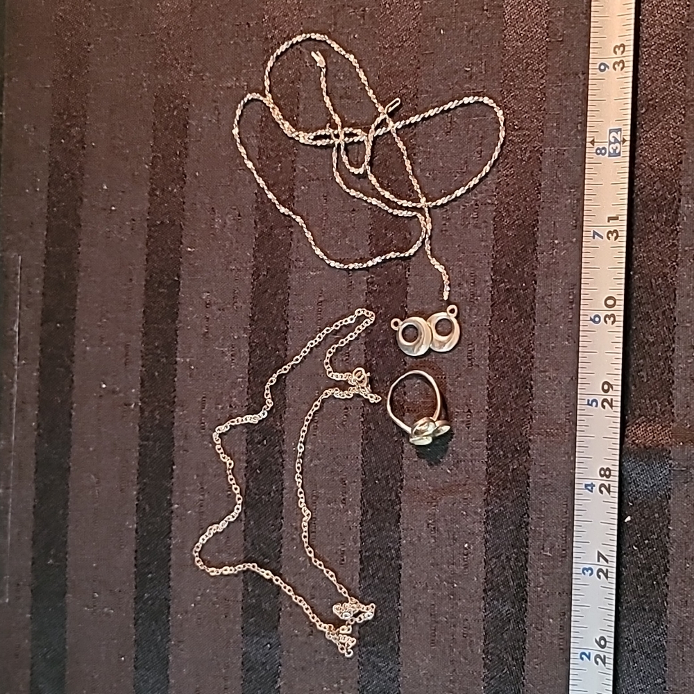 Lot of scrap 925 silver 2 necklaces 1 ring 2 earrings some wearable some scrap